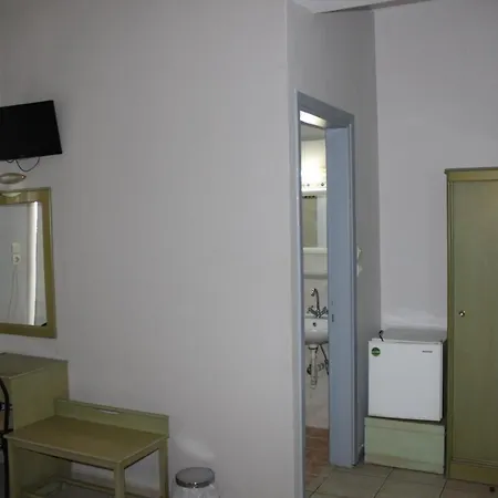 Avra Hotel